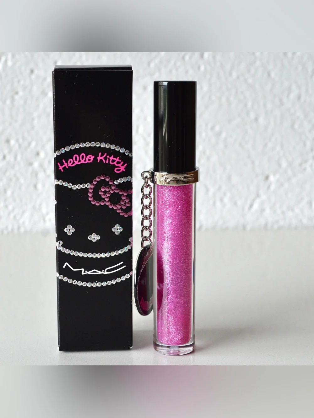 MAC Cosmetics Dazzleglass Lipgloss *DAZZLEPUSS* Hello Kitty Collection BNIB